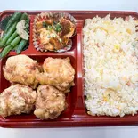 若鶏の唐揚げ弁当:炸鸡块便当（四川中華料理 - 東方紅）