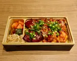 ミックスホルモン弁当（牛海道）