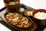 鶏生姜焼き定食（しんぱち食堂 蒲田店）