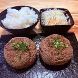 花より、ハンバーグ弁当(Wサイズ320g)※ライス・サラダつき（花より、ハンバーグ。本店）