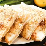 ゴマナン Sesame Naan（BAJEKO SEKUWA HOUSE）