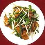 レバニラ炒め Garlic Chives ＆ Pork Stir-Fry（中国飯店 精華楼）