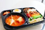 スンドゥブとビビンバ弁当(韓国料理たっちゃん)