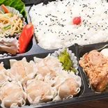 しゅうまい唐揚げ弁当(みそ汁付)(歌舞伎町の台所 かど平 × ホルモン焼 幸永)