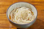 【人気No.2】 揚げ玉生醤油うどん(冷)（讃岐うどん 麺㐂やしま）