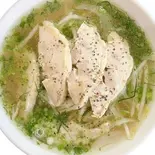 鶏肉のフォー Phở gà（ベトナムレストランNGON 2号店）