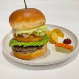 アボカドバーガー（HAMBURGER SHOP プラージュ）