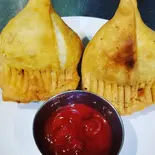 サモサ samosa（インド・ネパールパパのカレー）