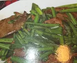 ニラレバ炒め（鴻運食房）