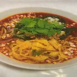麻辣刀削面(ワンタン入リ)（鴻運食房）