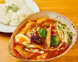 豚角煮と野菜12種のスープカレー（北海道料理・スープカレー年輪）