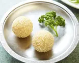 ゴマ団子2ケ Sesame Balls (2 Pieces)(中国料理 百番)