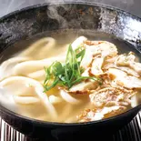 とろみ牛ホルモンかすうどん【深夜】（名物！出汁の効いたカレーうどん 土佐堀 亀一）