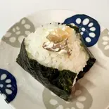 秋田のいぶりがっこクリームチーズ              Iburigakko Cream cheese（おむすび停車場 空海）