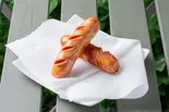 ベトナムソーセージ Xúc xích 2個入り（サオヴィエット カフェ SAO VIET CAFE）