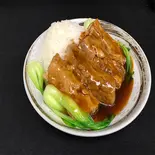 豚軟骨煮込み丼（中華料理上海亭蕨店）