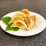 モチモチしそ餃子(神保町 餃子小龍包)