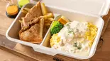 チキンとベーコンのクリームオムライス×チキンカレーチーズホットサンド(goody goody 北24条駅前店)