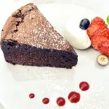 ガトーショコラ Gauteaux Chocolat（BONDICAFE NAKAMEGURO(ボンダイカフェ ナカメグロ)）