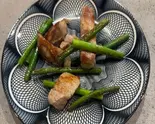 豚とニンニクの芽炒め（ハナ食堂）