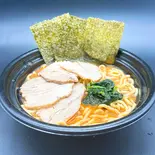旨辛チャーシュー醤油豚骨らーめん（【横濱家系ラーメン】竹村家）