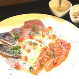 本日鮮魚のカルパッチョ 2種のソース（trattoria craft）