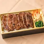 【人気No.1】名物焼肉弁当（ビーフカツ肉垣）