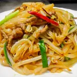 広東風炒牛河（中国料理 竹園 百年橋店）