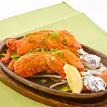 タンドリーチキン 2P tandoori chicken2p（アジアンレストランマウンテン 浦安店）