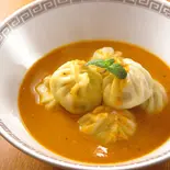 蒸しモモ(ネパール風蒸し餃子) (Steam Momo)（ラミちゃんの台所水道橋店）