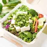 豆腐&オクラのヘルシーサラダ Tofu&Okura Salad(ヘルシー&グリル マドズ 三軒茶屋店)