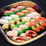特上にぎり盛合せ 3人前 27貫 (Premium Nigiri Sushi Set for Three <27Pieces>)（天下の台所 大起水産 八軒家浜 まぐろスタジアム）