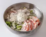 半熟卵のシーザーサラダ(【メガ盛り‼】1キロ弁当工房 肉MAX!! 大盛りからあげお弁当店)