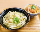 ゴボウ天うどん+ミニカツ丼セット（釜喜利うどん）