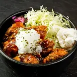 さっぱり大根おろしが決め手のおろしから揚げ丼（チキラボPLUS大塚本店）