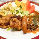 ミックス定食(チーズ乗せハンバーグ唐揚げ2個ウインナー付)（喫茶 たんぽぽ）