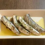 自家製オイルサーディン（焼肉ビストロギューマ）