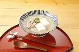 究極の鰹出汁肉吸い豆冨 Ultimate bonito broth meat soup tofu（大衆食堂 安べゑ 御徒町研修センター店）