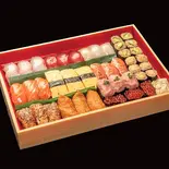 睡蓮(4人前)（Aburi TORA -熟成鮨と炙り鮨- 駒沢店）