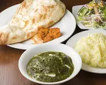 ほうれん草とチキンのカレー Spinach and Chicken Curry(お弁当)(SAPANA赤坂見附店(アジアンダイニング&バー))