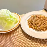 海老と豚ミンチのレタス包(李家風餃子房)