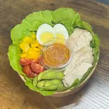 チキンサラダボウル【M】chicken salad bowl【M】（GREEN TOKYO【スパイスとカレーとからあげ】）