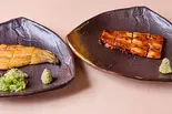 肉厚の国産うなぎ「特選蒲焼き」丸々一尾(タレ・山椒・わさび付き)（鉄・釜・鰻 ねどこ 南森町店）
