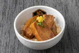 ゴロゴロ角煮丼(真鯛らーめん麺魚)