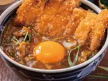 カツカレー丼 ※赤玉別容器(小雀弥 -こがらや- 天満店)