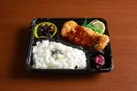 国産ロースかつ弁当（くらよし）