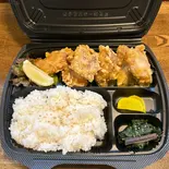 から揚げ弁当(居酒屋わんちゃん)