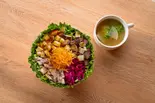 【低脂質】フレッシュフルーツサラダボウル＆ヘルシー野菜スープセット（チョップドサラダ専門店 フィットグリーン 恵比寿 Chopped Salad FitGreen Ebisu）