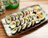 韓国のり巻き(1本)(韓国家庭料理豚ブザ 赤羽店)