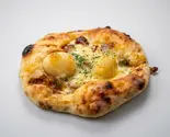 ごろごろじゃがのカレーピザ（R Baker みなとみらい店）